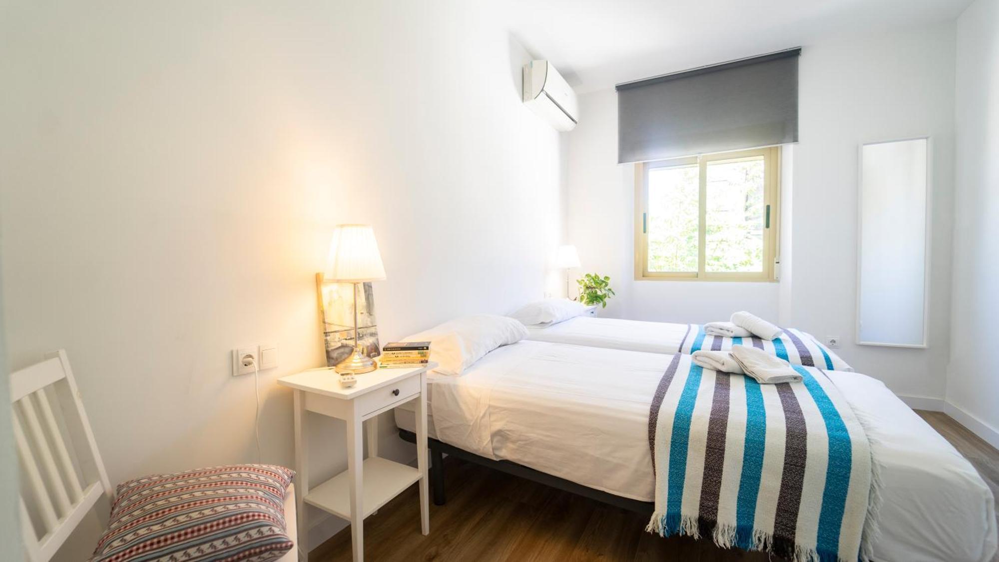 Apartamentos céntricos, parking, wifi y A/C Grenade Extérieur photo