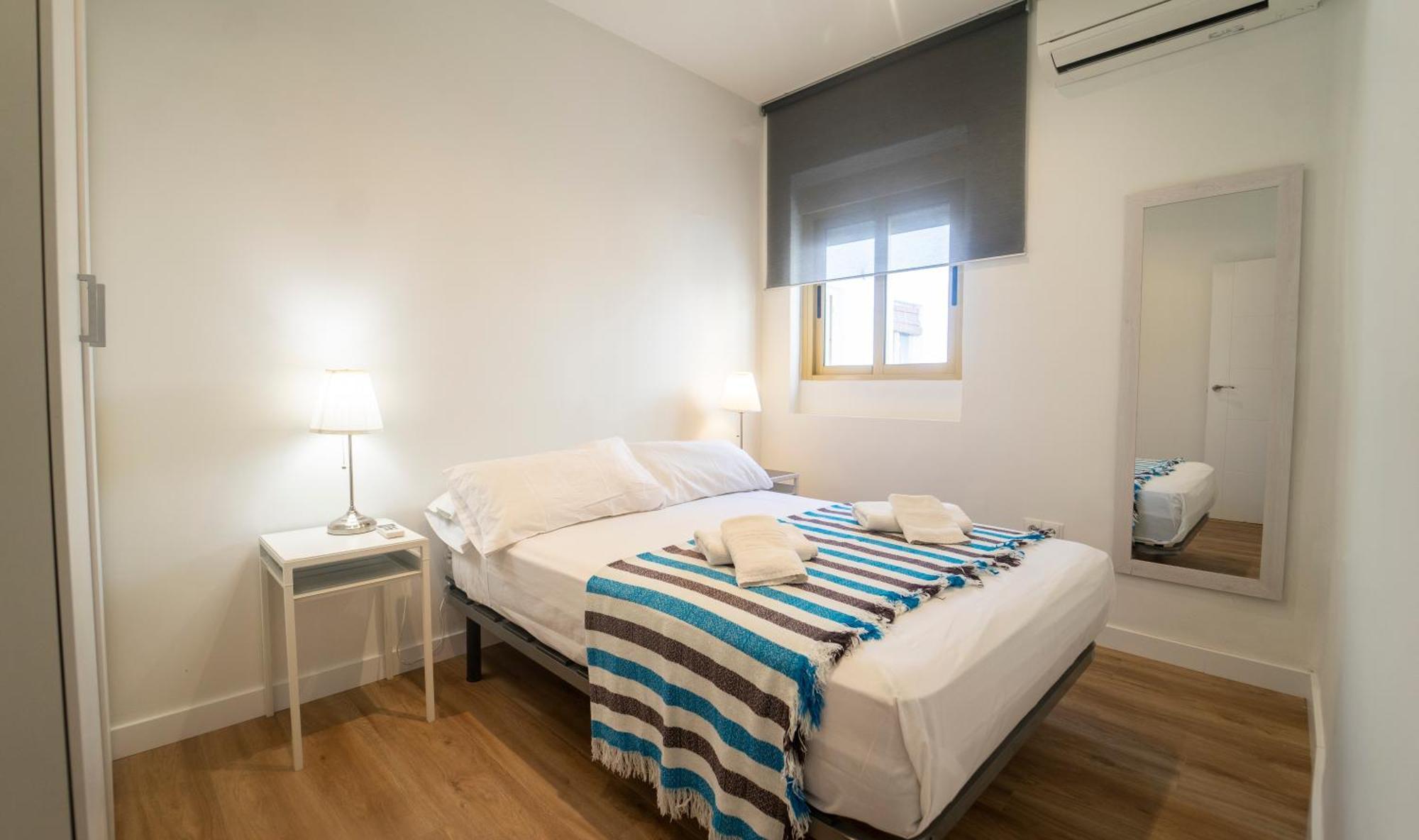 Apartamentos céntricos, parking, wifi y A/C Grenade Extérieur photo