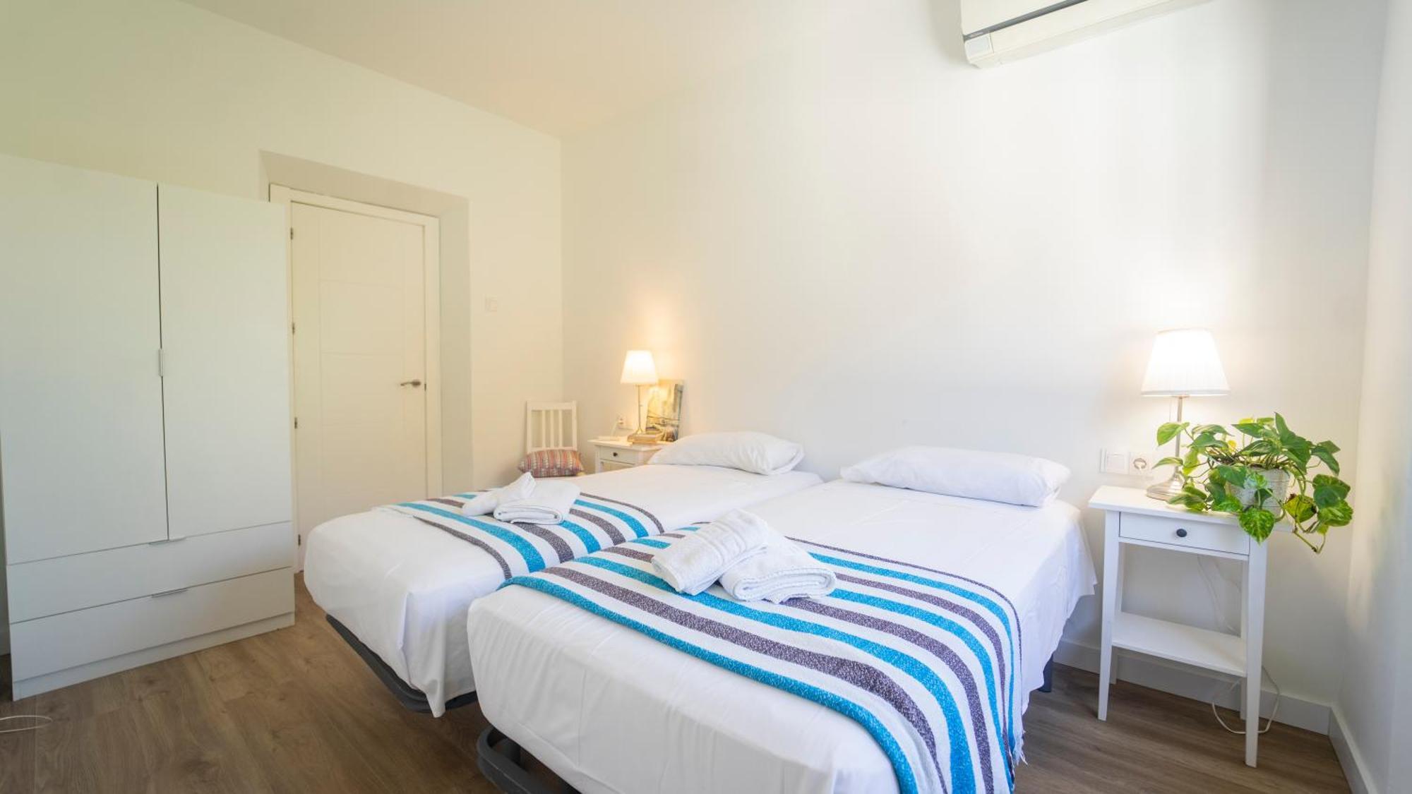 Apartamentos céntricos, parking, wifi y A/C Grenade Extérieur photo